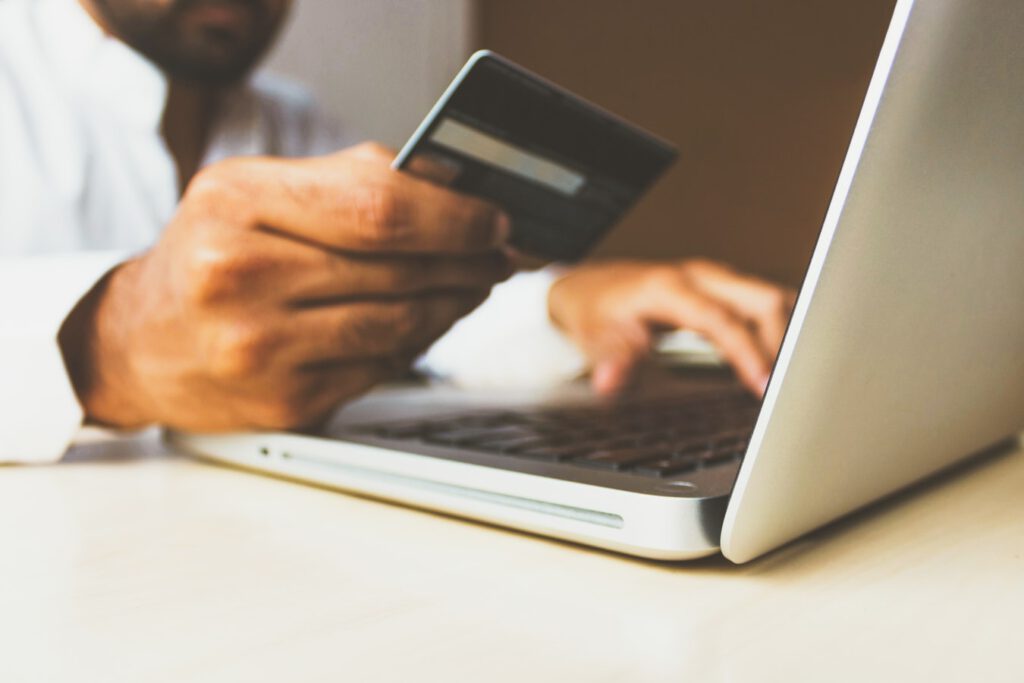 e-commerce with cayenehands